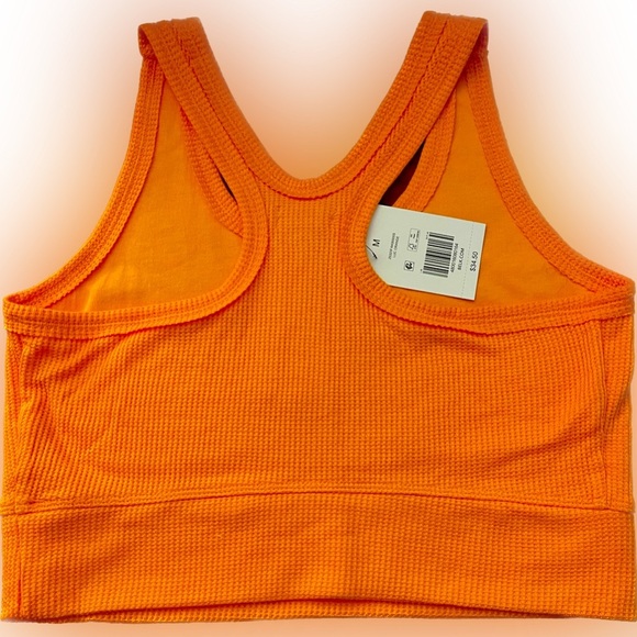 NWT. $36R Body & Sol Henley Crop Tank. Size M - Picture 6 of 7